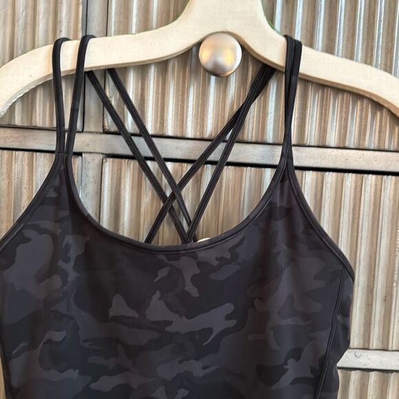 Lululemon Free To Be Tank Incognito Camo Multi Grey size 8 - Picture 6 of 10